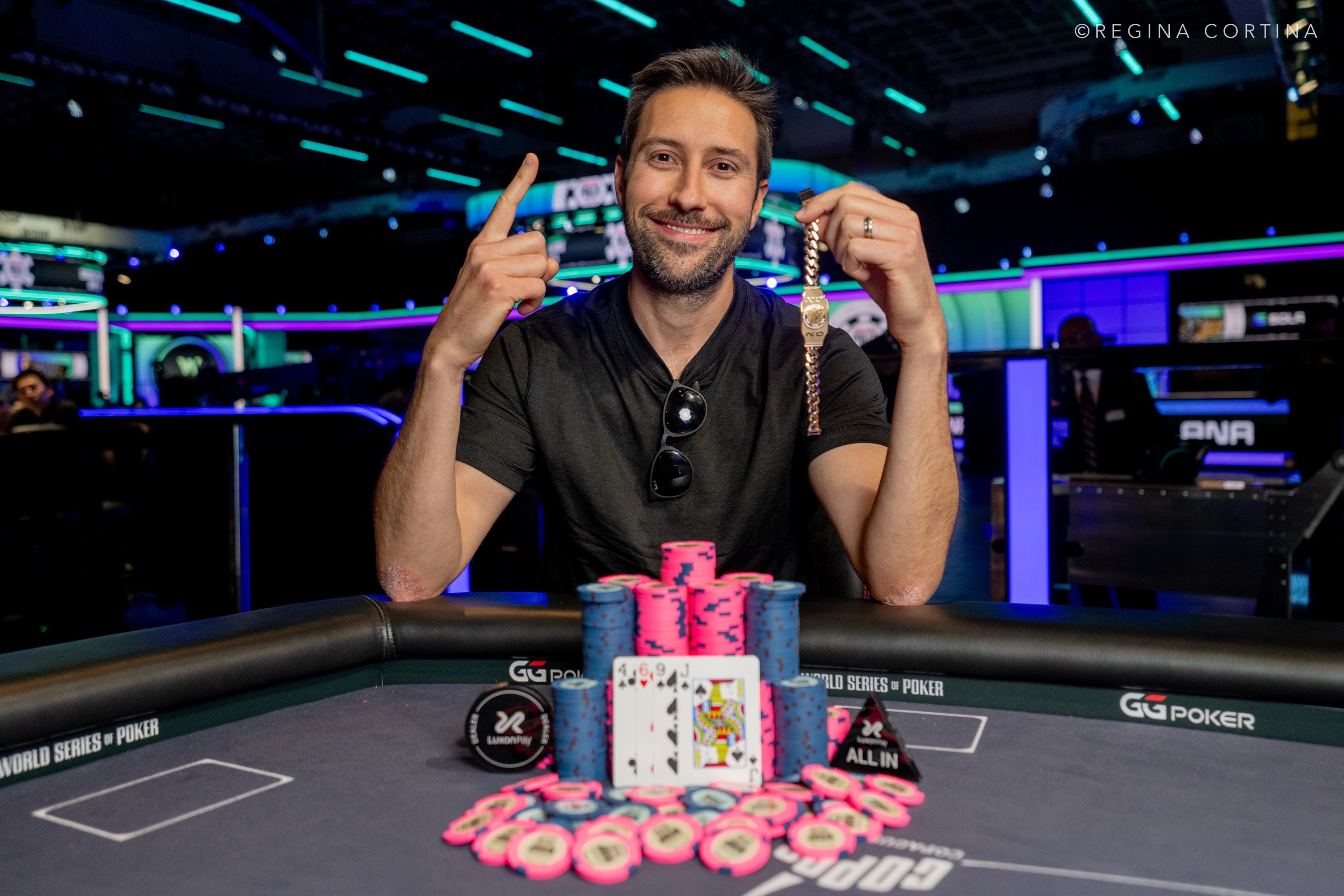 WSOP金腕带诞生！Cash King Shepsky斩获$1000 Mystery Bounty PLO - DG真人视讯 - DG真人